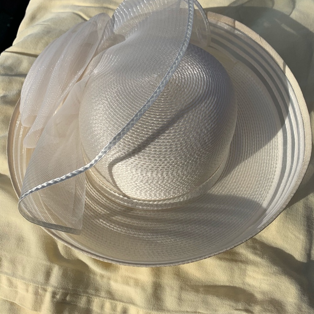 Hat - Picture 3 of 5